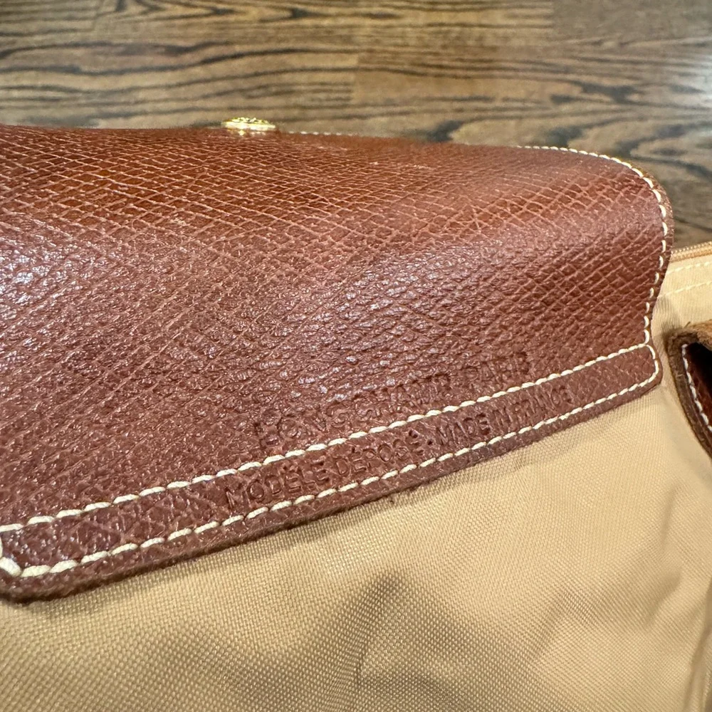 Stylish Red and Tan Tote - Longchamp Paris - Picture 3 of 10
